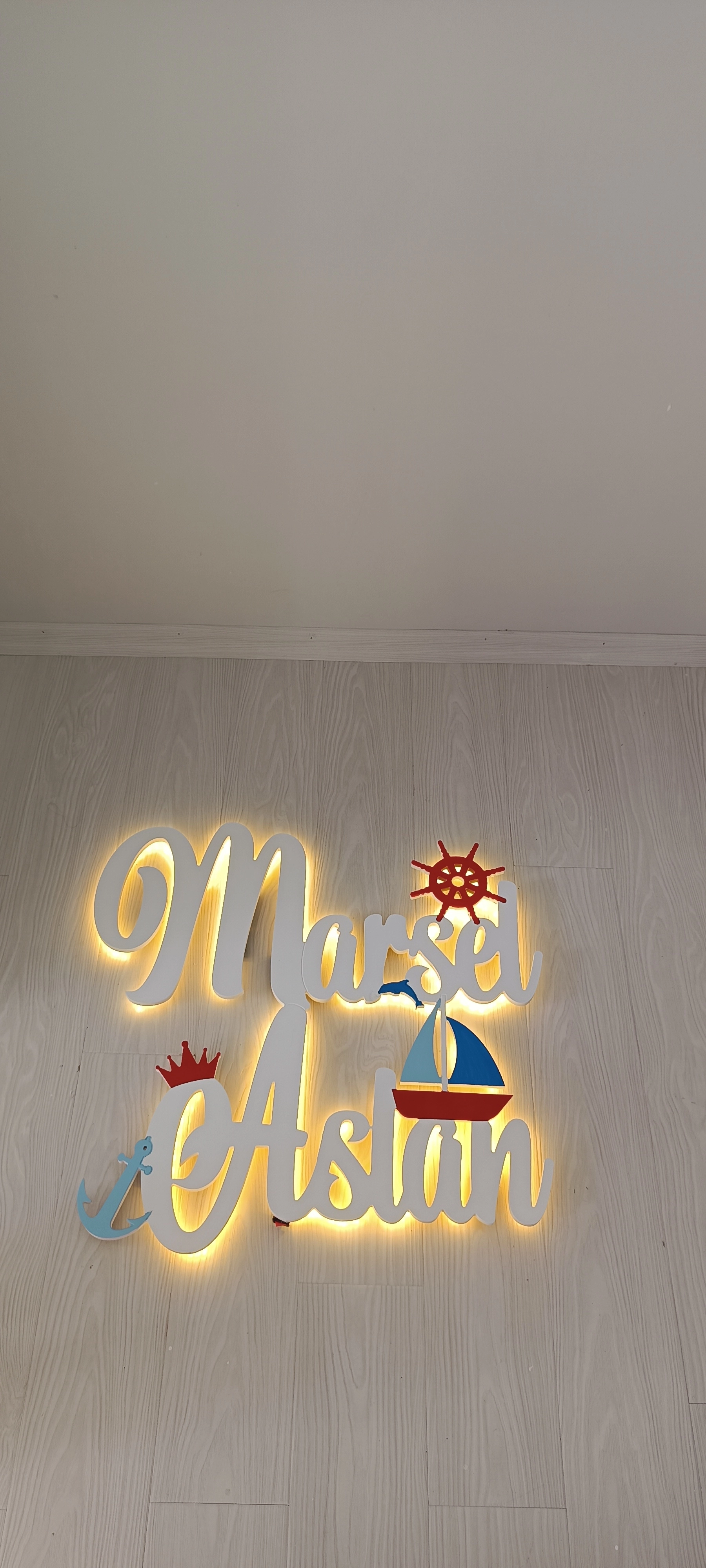 Büyük Boy Figürlü Işıklı Çift İsimlik